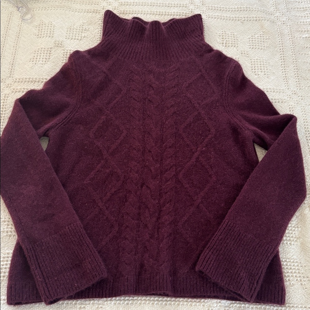 Talbots Cashmere‎ Cable Knit 
Women's Sweater Size SP - Picture 2 of 9